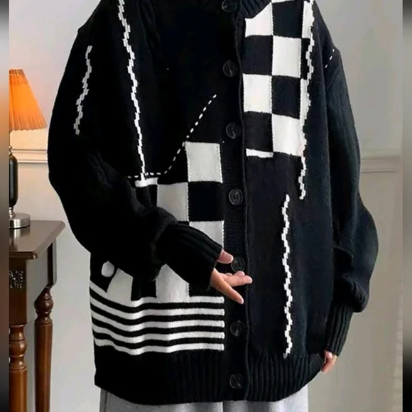 Men's Loose Fit Plaid Pattern Cardigan Sweater - Picture 4 of 6